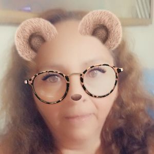 Meet your Posher, Alma